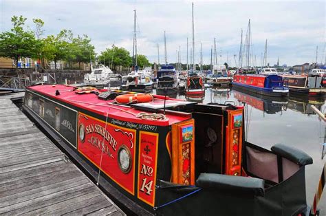 Travels On The U K Canal System With Narrowboat San Serriffe