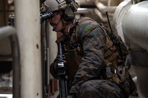 Dvids Images St Meu Force Reconnaissance Marines Execute Vbss