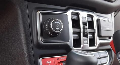 Mopar Brake Control For Trailers For The Jeep Gladiator