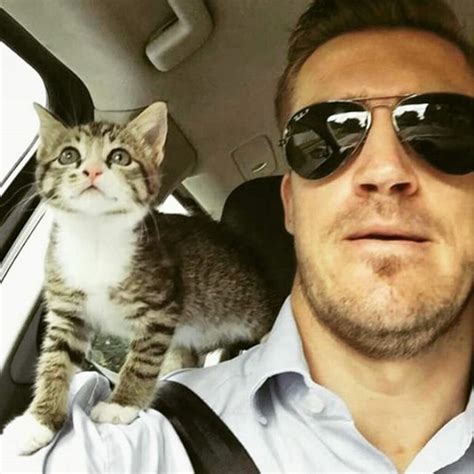 Hot Dudes With Kittens Is Still The Most Purrfect Instagram Account Ever New Pics Bored