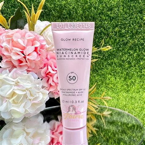 Glow Recipe Watermelon Glow Niacinamide Sunscreen Spf 50 10ml Lazada Ph