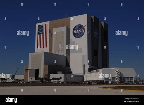 The Vehicle Assembly Building At Nasas Kennedy Space Centre Hi Res