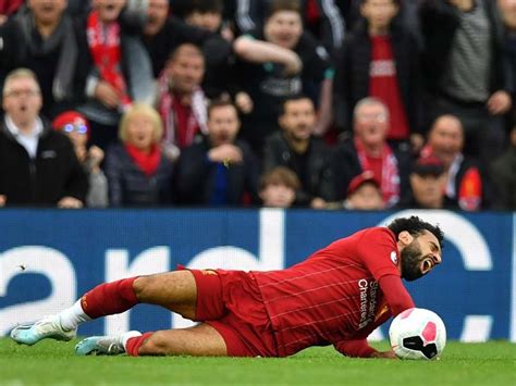 Liverpool Vs Leicester Mohamed Salah Injury Overshadows Late Win For