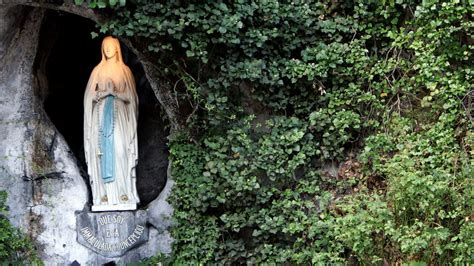 Qué significa soñar con la virgen de lourdes Comprenda el significado