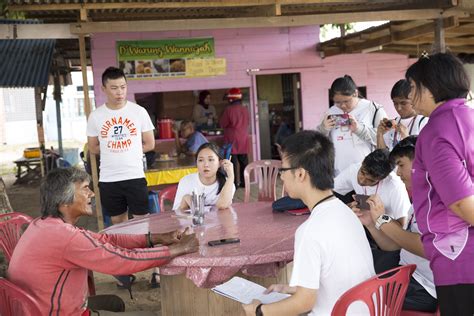 #TeamClarissa: Scoring in a Different Kind of Net - R.AGE | R.AGE