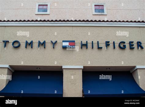 Orlando, Florida. Juni 6, 2019. Tommy Hilfiger Zeichen und Logos ...