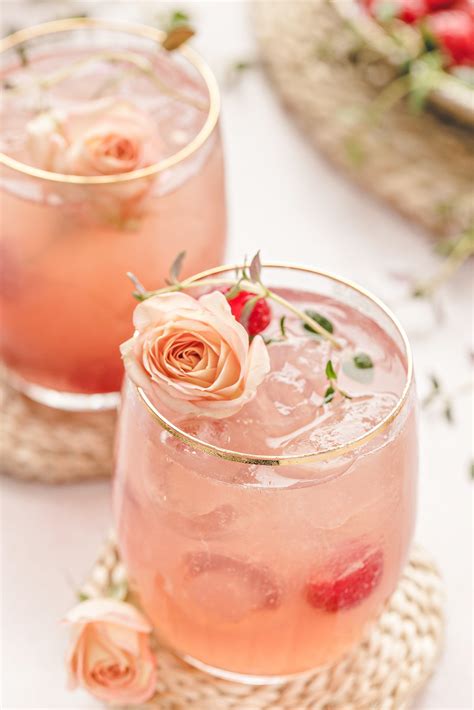 Popular Cocktails For Girls Night In