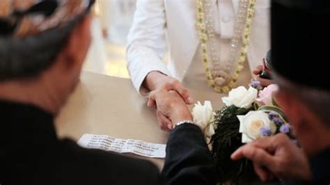 Bacaan Ijab Kabul Dalam Akad Nikah Bahasa Arab Dan Tata Caranya