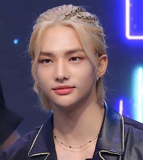 Straykids Hyunjin Baby Blonde Hair Kids Mood Savage Kids