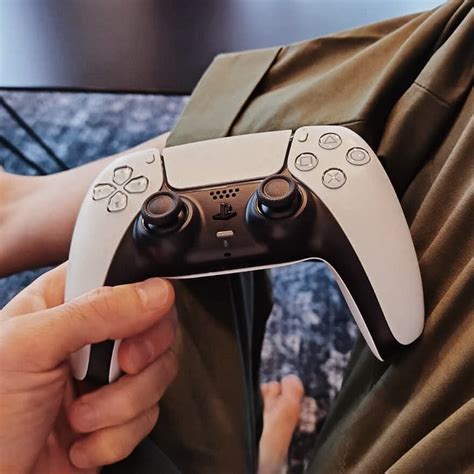 Influencers Are Getting Hands On With The New Ps5 Controller Now