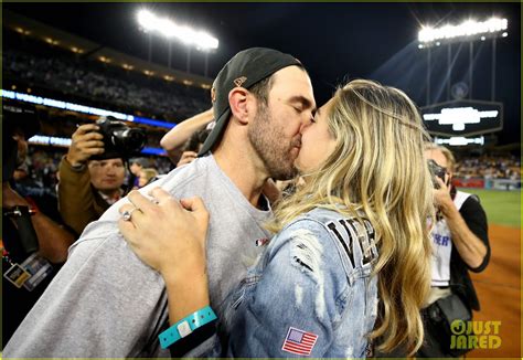 Kate Upton Gives Birth to Baby Girl with Justin Verlander!: Photo ...