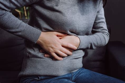 New Study Finds 4 Early Symptoms of Colon Cancer in Young Adults