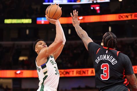 Top 5 Highlights From Milwaukee Bucks Vs Chicago Bulls Ft Giannis Antetokounmpos Thunderous