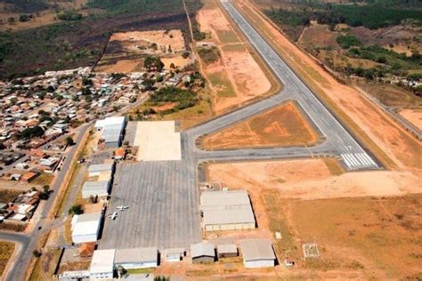 Azul Retoma Voos No Aeroporto De Divin Polis Mg Em Liga Es Seus