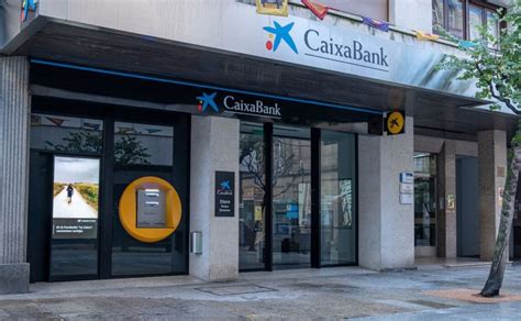 Las Nuevas Comisiones De Caixabank Por Sacar Dinero En Sus Cajeros Automáticos A Partir De Febrero