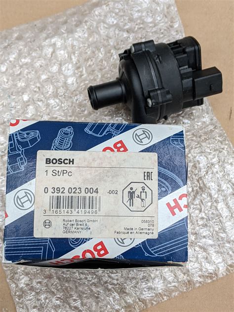 0392023004 Bosch помпа водяная (насос охлаждения, дополнительный ...