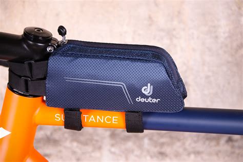 Review Deuter Energy Bag Road Cc