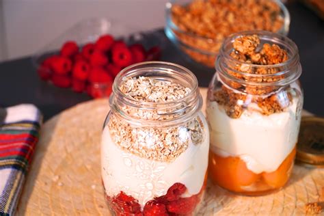 Iogurte Fruta E Cereais Ideal Para Levar Na Marmita Para O Trabalho