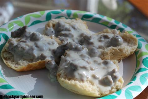 Dutch Oven Biscuits And Gravy The Backyard Pioneer