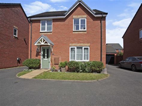 4 Bed Detached House For Sale In Swan Close Bermuda Park Nuneaton