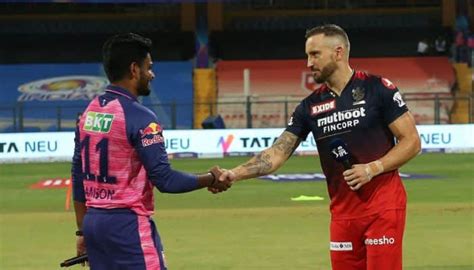 From Ms Dhoni To Faf Du Plessis Top Ipl Captains Who Earns Less Than