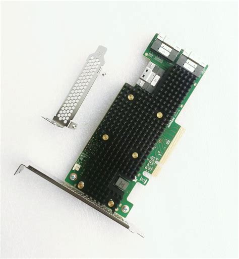 Broadcom EHBA 9600 24i 24 Int Ports PCIe SAS SATA NVMe Tri Mode