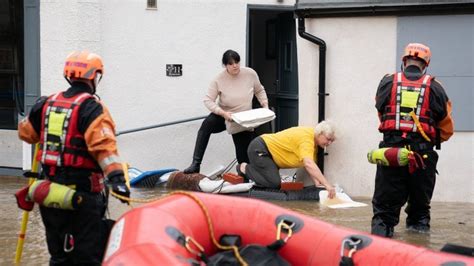 Work Starts On New 6 2m Flood Defences For Bewdley BBC News