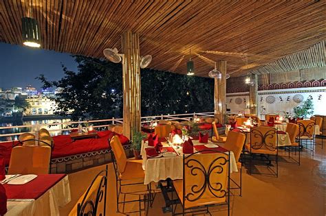 Rooftop Restaurants In Udaipur Near Lake Restaurant Harigarh