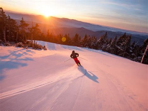 6 Best Vermont Ski Resorts For Fresh Powder And Picturesque Peaks