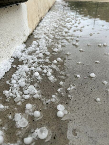 Sicilia Maltempo Violenta Grandinata Sulle Eolie Chicchi Grandi