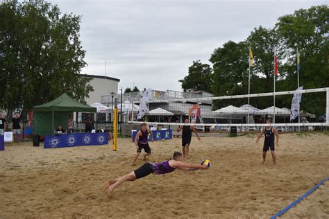 Leszczyński i Maziarka najlepsi na plaży w Charzykowach Gminny