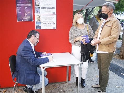 La Feria Del Libro De Puertollano Abre Sus Puertas Al Poeta Solanero