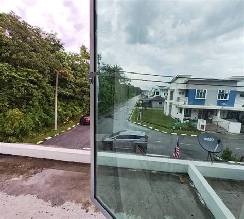 End Lot Rumah Teres 2 Tingkat Untuk Dijual Di Taman Meru Suria