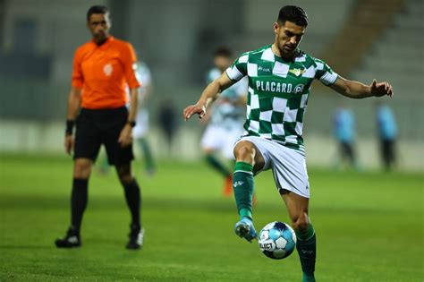 Artilheiro Do Moreirense Andr Luis Celebra Vit Ria Por Respiro Na Tabela