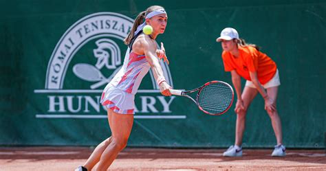 Tennis WTA Tournoi de Budapest 2022 Krunic écarte Wang