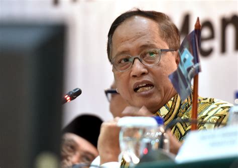 Sekretariat Kabinet Republik Indonesia Salurkan Ribu Beasiswa