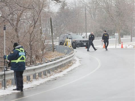 Police Recover Body From Lake Ontario Following Submerged Vehicle The