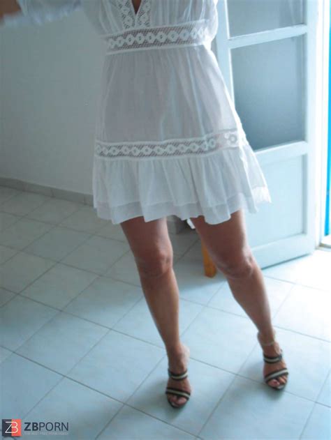 Alexandra Upskirt ZB Porn