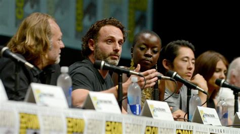 Painel De The Walking Dead Na Comic Con 2014 Geekdama