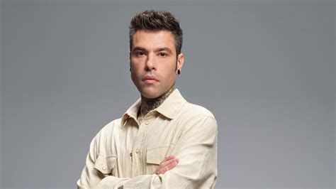 Fedez sarà presente ai Live di X Factor 2023 Mi hanno fatto il