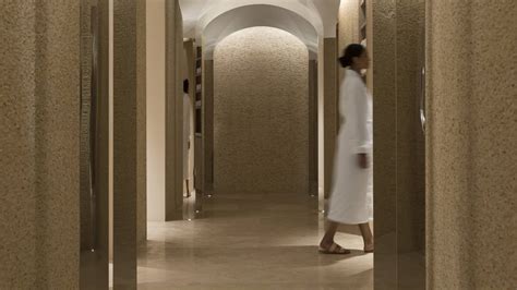 Luxury Spa in Bangalore | Four Seasons at Embassy ONE