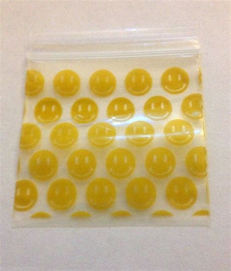 Smiley Design Baggies 5cm X 5cm Resealable Plastic Poly Grip Zip