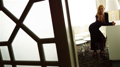 Bella Thorne Hot Celebs Home