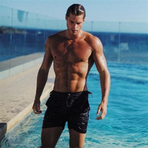 Hot Dudes Good Mood On Twitter RT Neil37166348 Hottie In The Pool