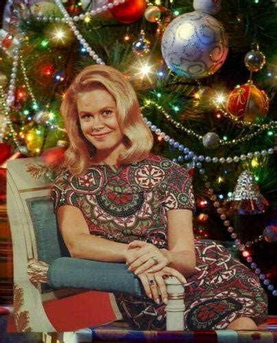 Elizabeth Montgomery Bewitched Christmas Photo 8 X 8 3847876187