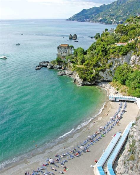 Guida A Vietri Sul Mare Cosa Vedere Le Spiagge Come Arrivarci