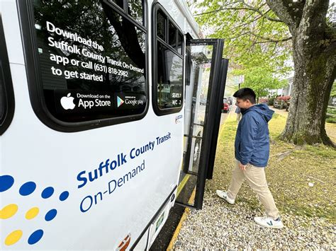 New On Demand Bus System Has Bumpy Rollout In East Hampton 27 East