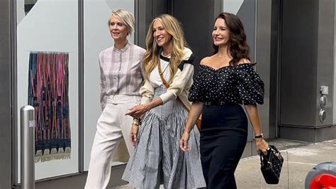 Sex and the City Reboot và những hình ảnh thời trang đầu tiên ELLE