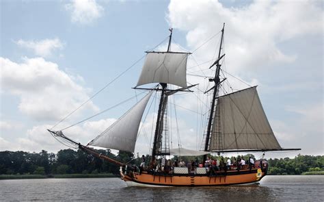 Schooner Sultana Sultana Old Sailing Ships Us Sailing Boat Names