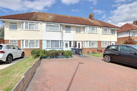 Ardingly Drive Goring By Sea Worthing West Sussex Bn12 3 Bed